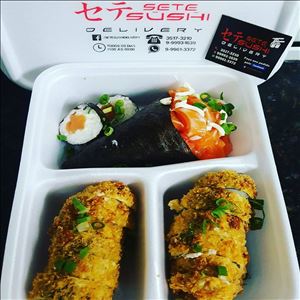 PROMOÇÃO - TEMAKI PHILADELPHIA + 12 HOLLS