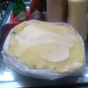 2 Hot Dog tradicional + Refrigerante 600ml + 2 BomBom.