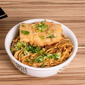 Show Bowl de Macarrão Oriental + Batatas Fritas