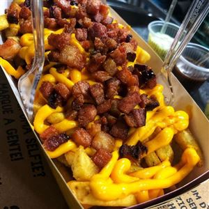 BATATA FRITA 250G COM CHEDDAR E BACON