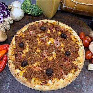 PIZZA GALINHA A BOLONHESA