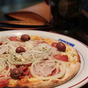 QUAL O TAMANHO DA SUA FOME? GRANDE 08 PEDAÇOS
