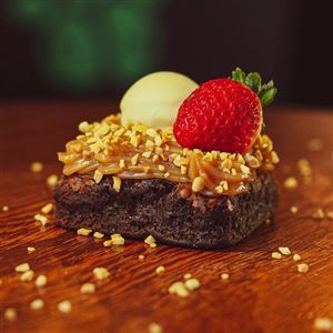 BROWNIE RECHEADO COM DOCE DE LEITE