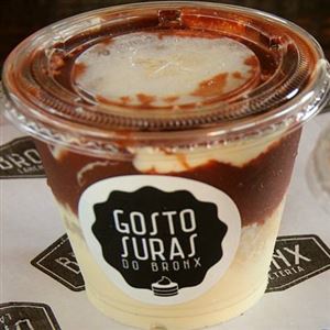 BOLO DE POTE DE LEITE NINHO COM NUTELLA
